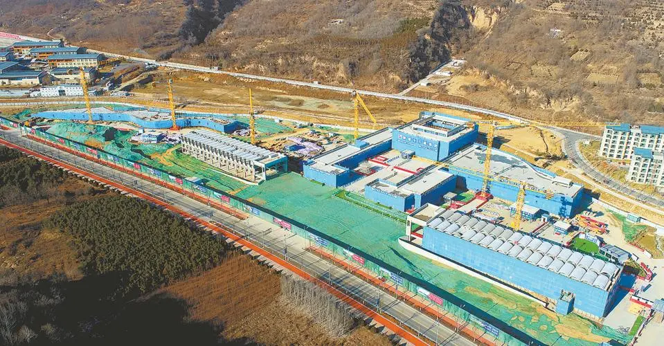 南泥灣勞模工匠學院2.png